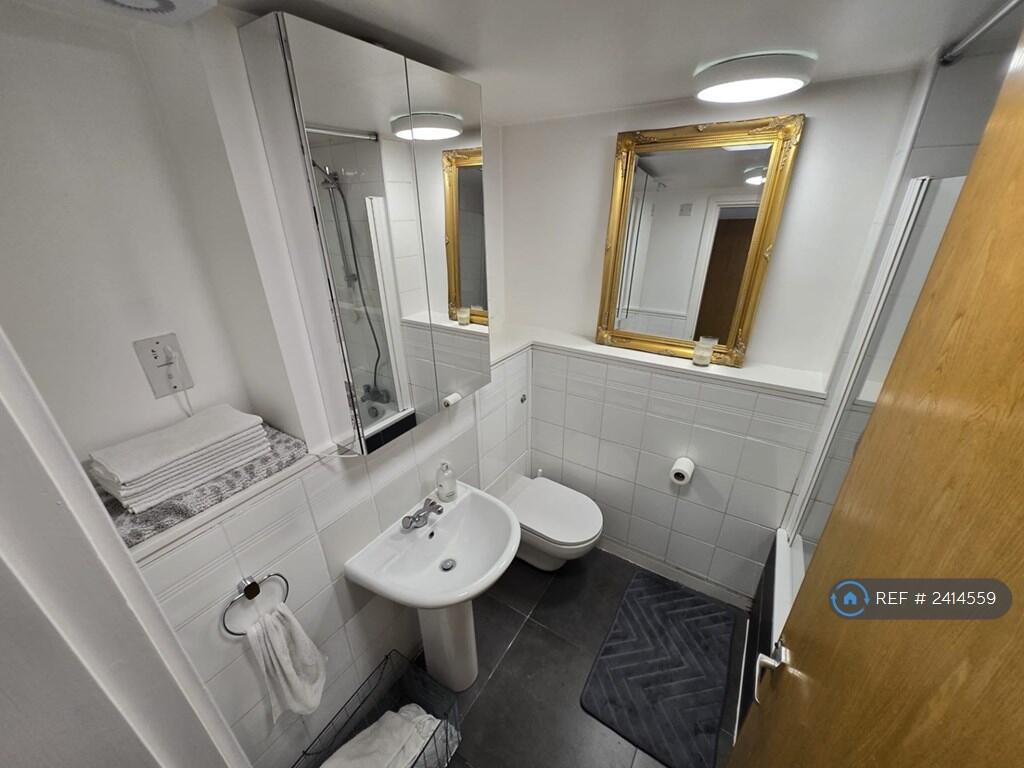 Ensuite Bathroom