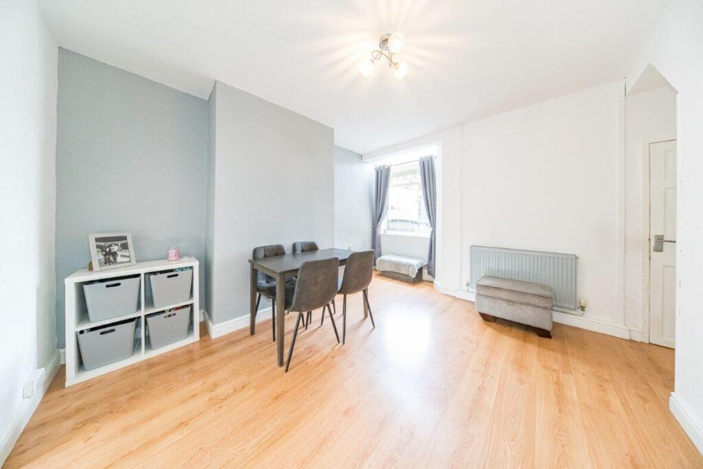 35 Cross Street dining room.jpg