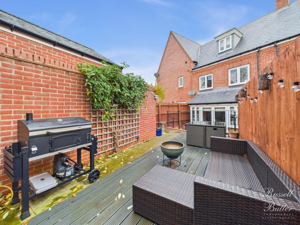 CAM02127G0-PR0363-STILL016