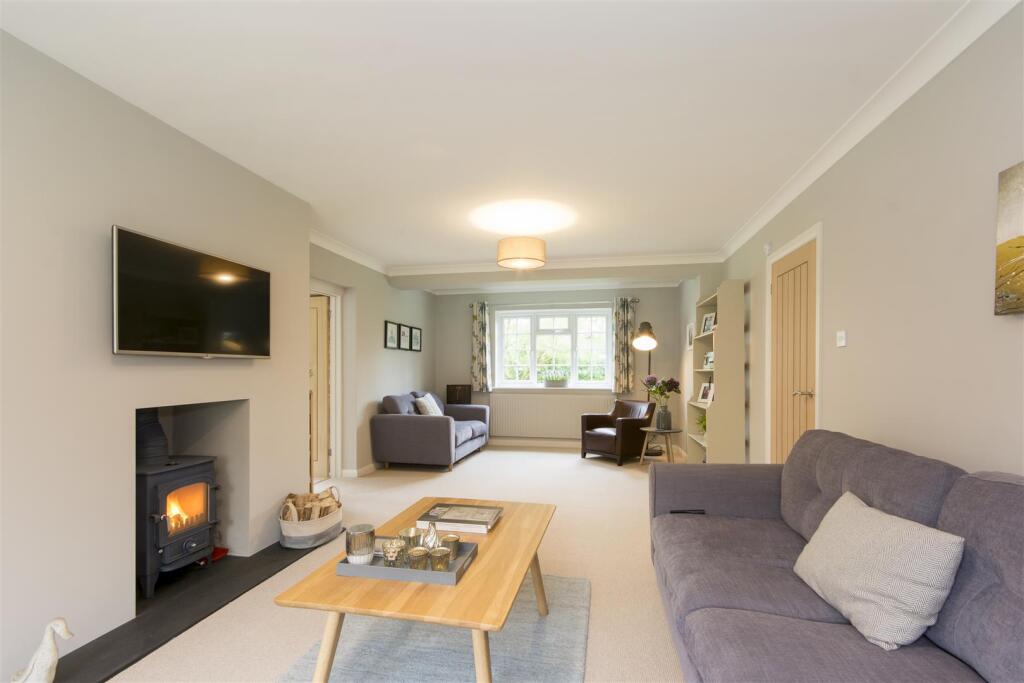 Sitting Room 2 High Res JPG.jpg