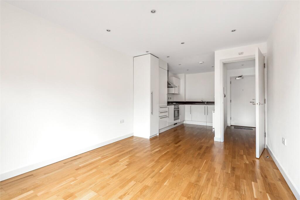 Sitting Room/Kitchen