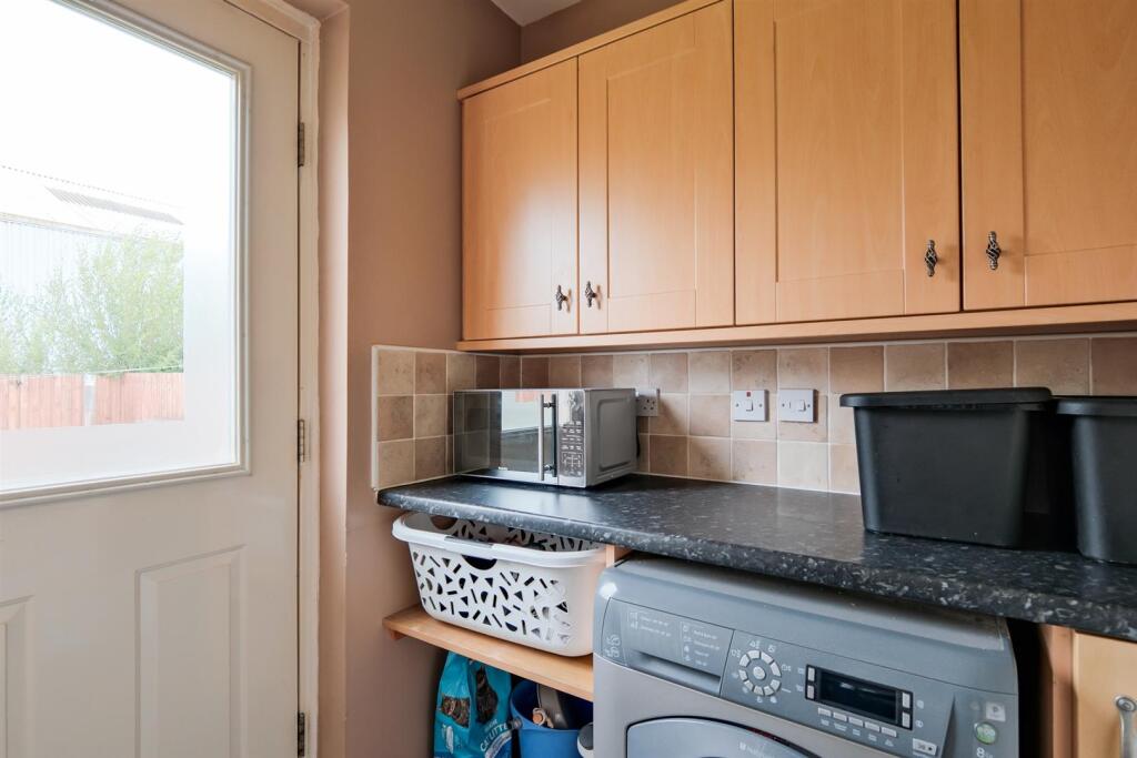 016-89 Bluebell Wynd, Wishaw, ML2 0PP.jpg