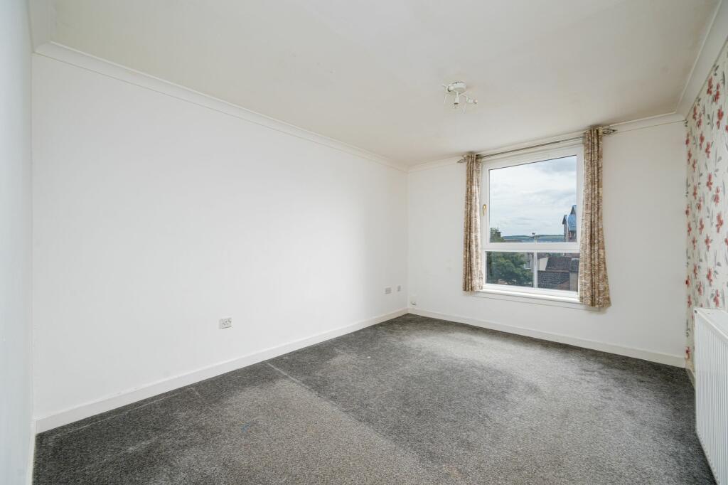 1st bedroom