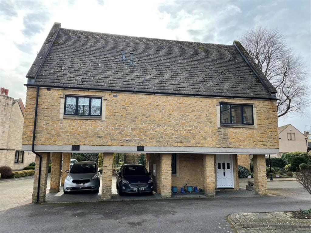 33 The Grange front 2.jpg