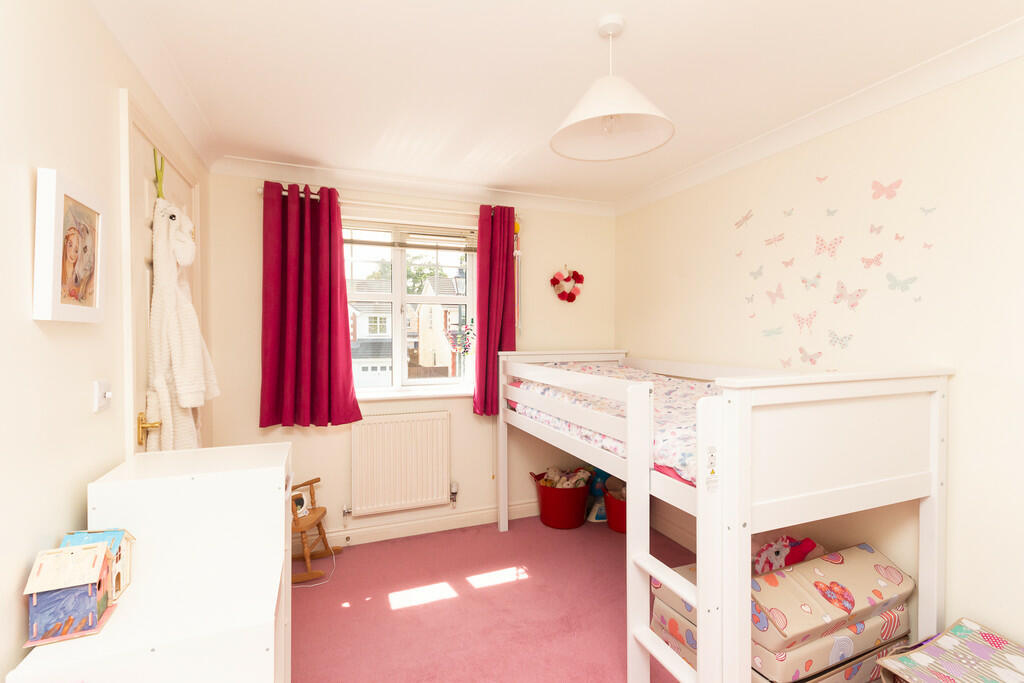 Fourth bedroom