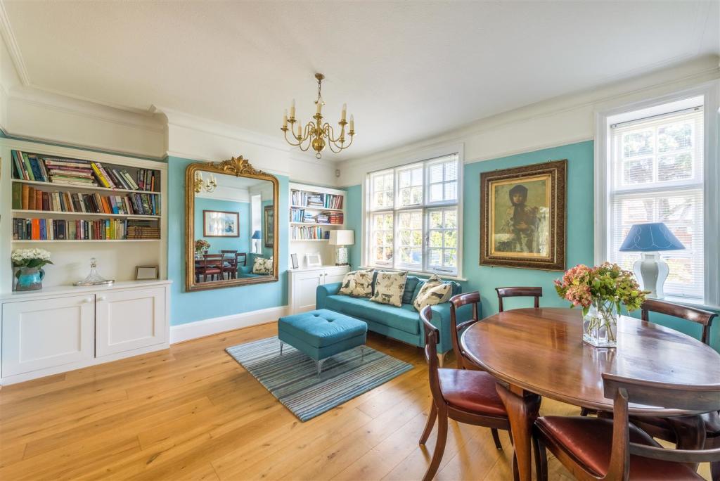 Dining Lounge