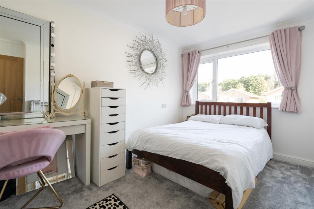 1 Banbrook Close_6.jpg