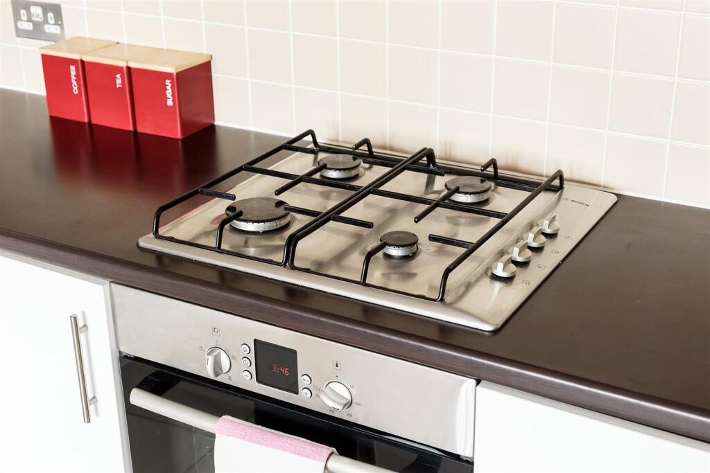 704 Orchard Plaza-ph3_print.jpg