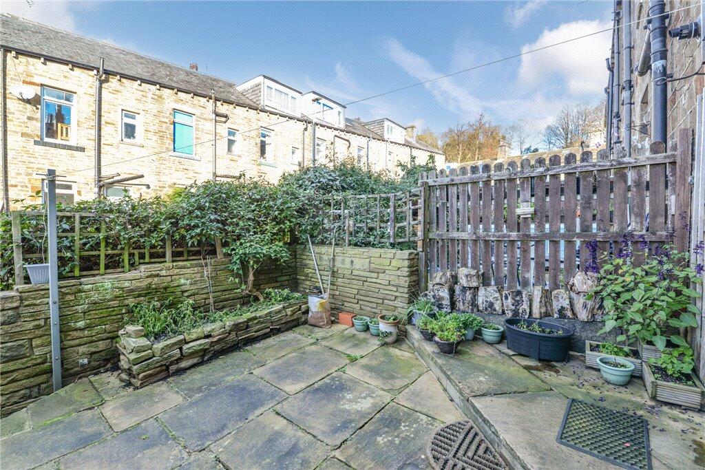 Rear Patio Garden