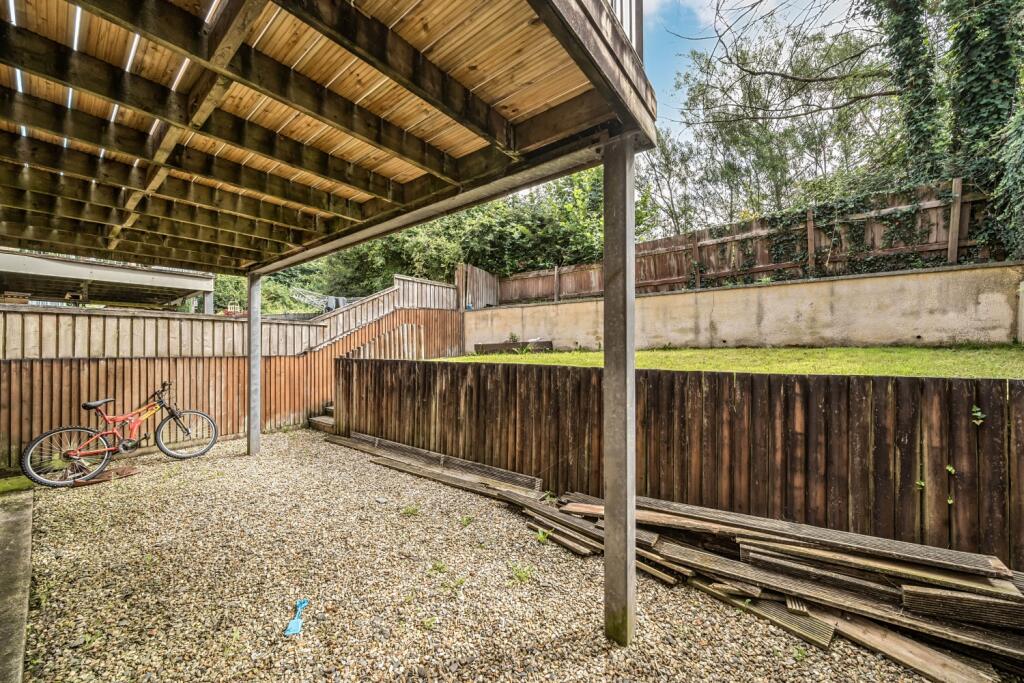 1329580-14-688358bdb0a3e