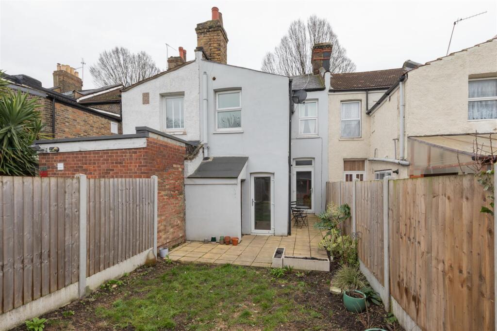 Geere Road E15