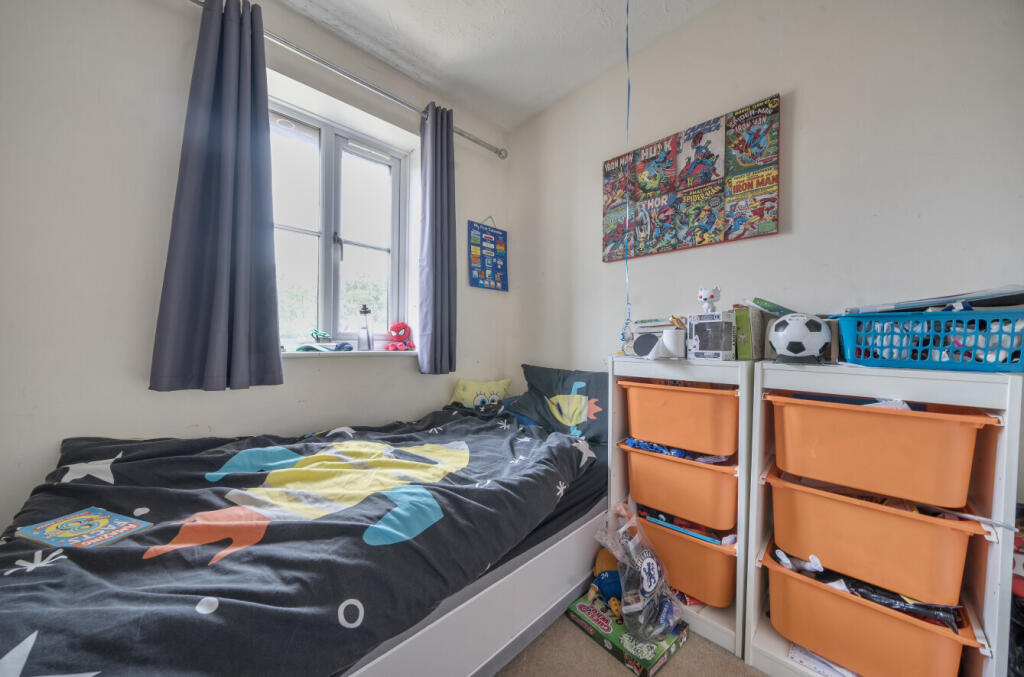 1297380-11-683885...