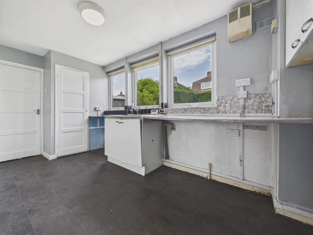 CAM04273G0-PR0141...