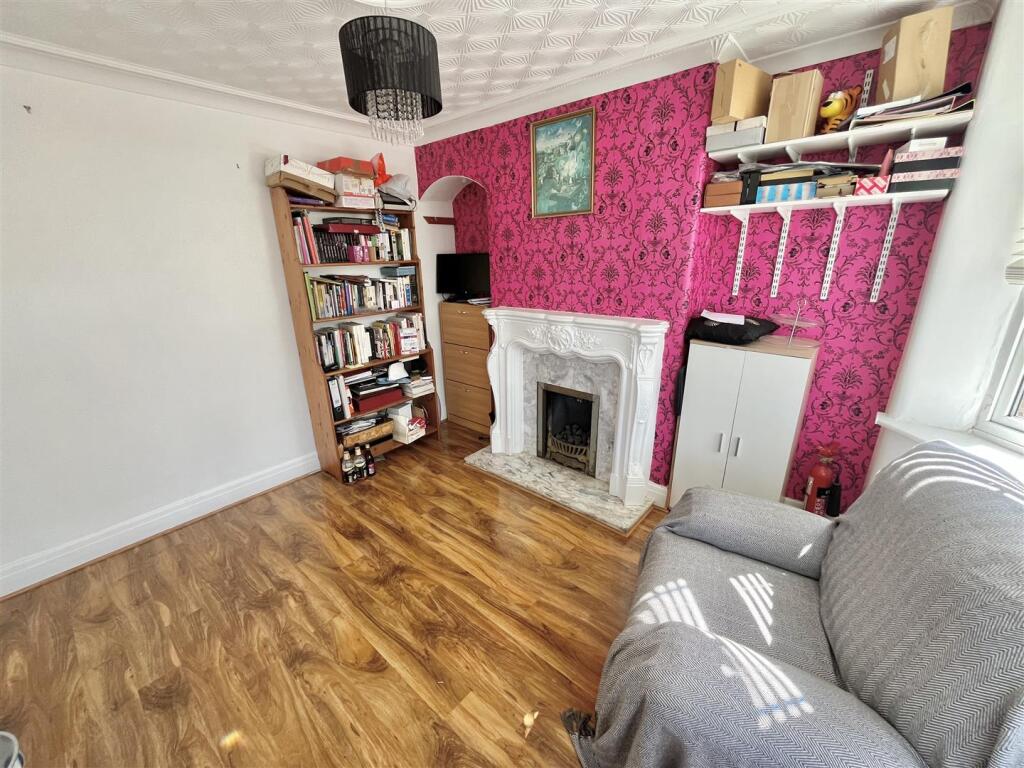 Sitting Room Aspect 2