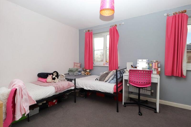 Bedroom 2 (Second Floor) 