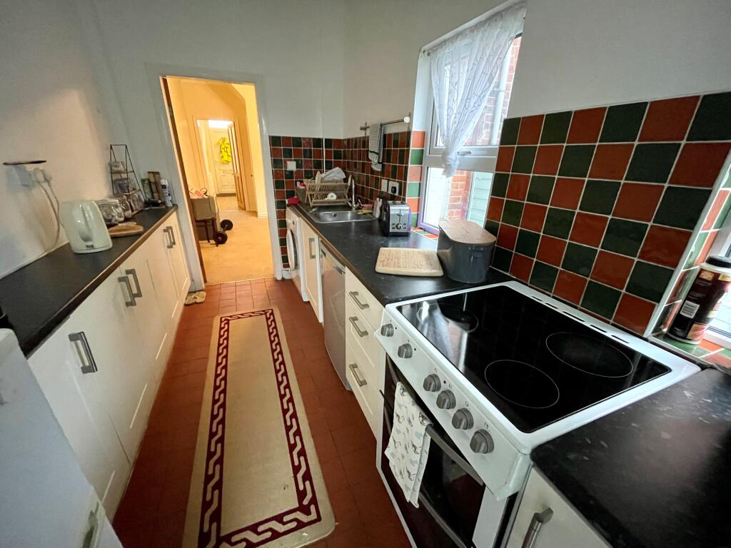 Kitchen angle 2