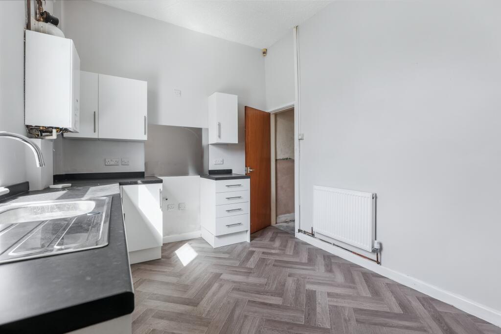 31 Regent Street, Bury, Lancashire, BL9 5AT