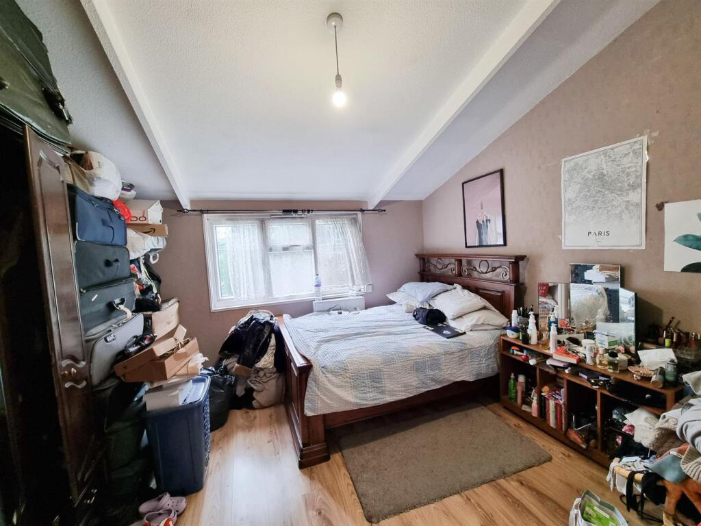 1000024107 (1)_edited.jpg