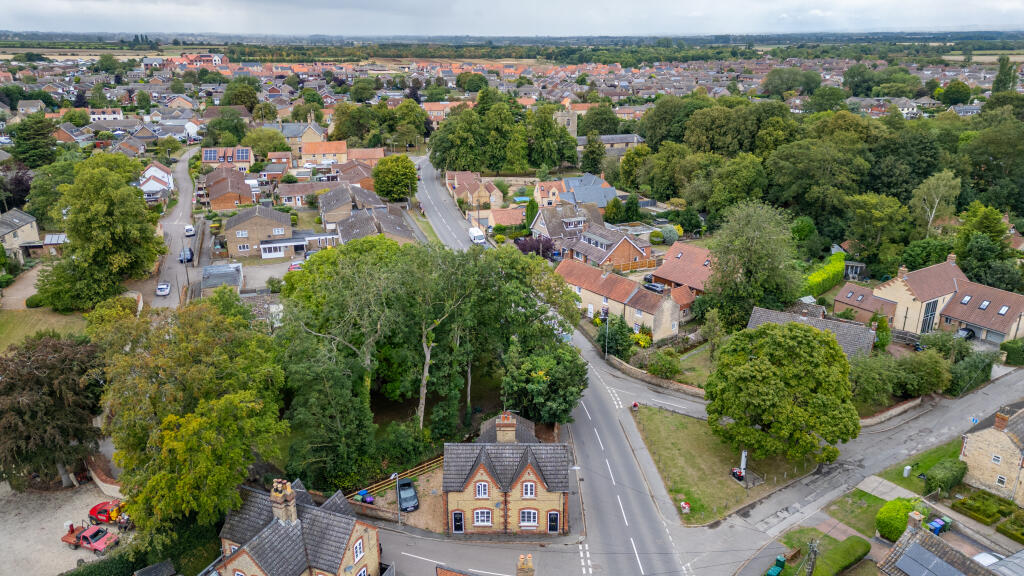 25 Vicarage Lane-8 T202508270902.jpg