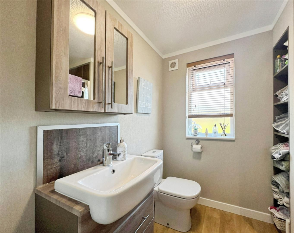 user_edited_photo-6cea648f_user-edited-d4f48df7-cc