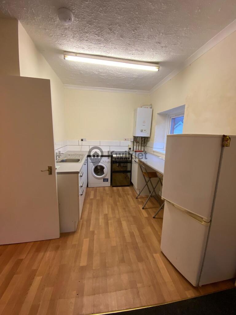 eZy Watermark_21-02-2025_01-06-10-8630PM.jpeg