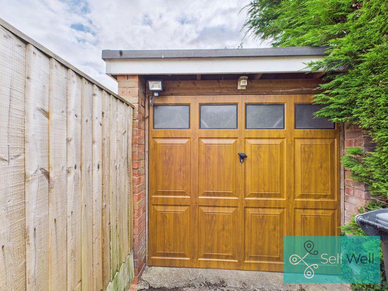 Detached Garage