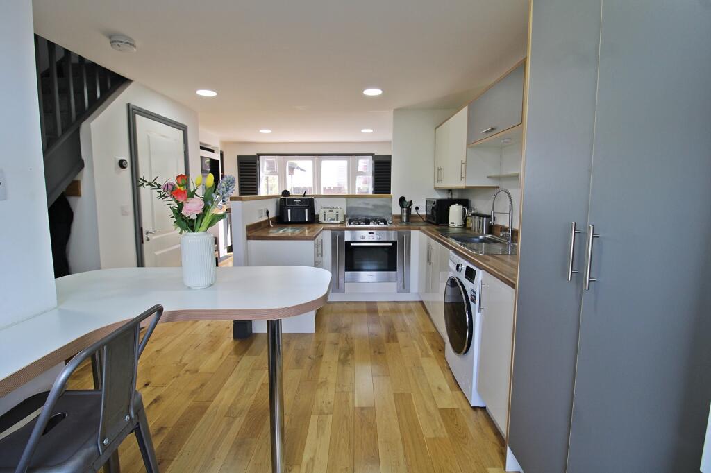 Open Plan Lounge/Kitchen