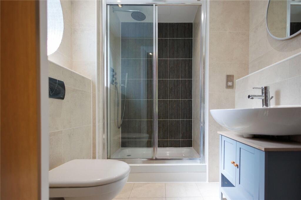 Master En-Suite