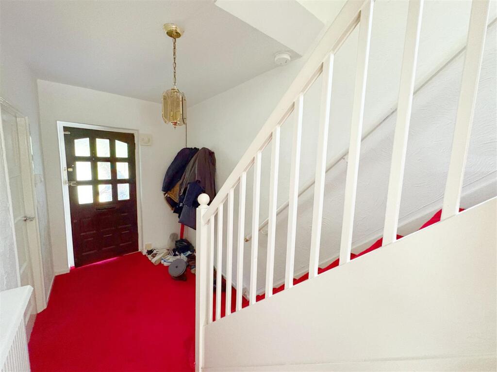 Hallway.jpg