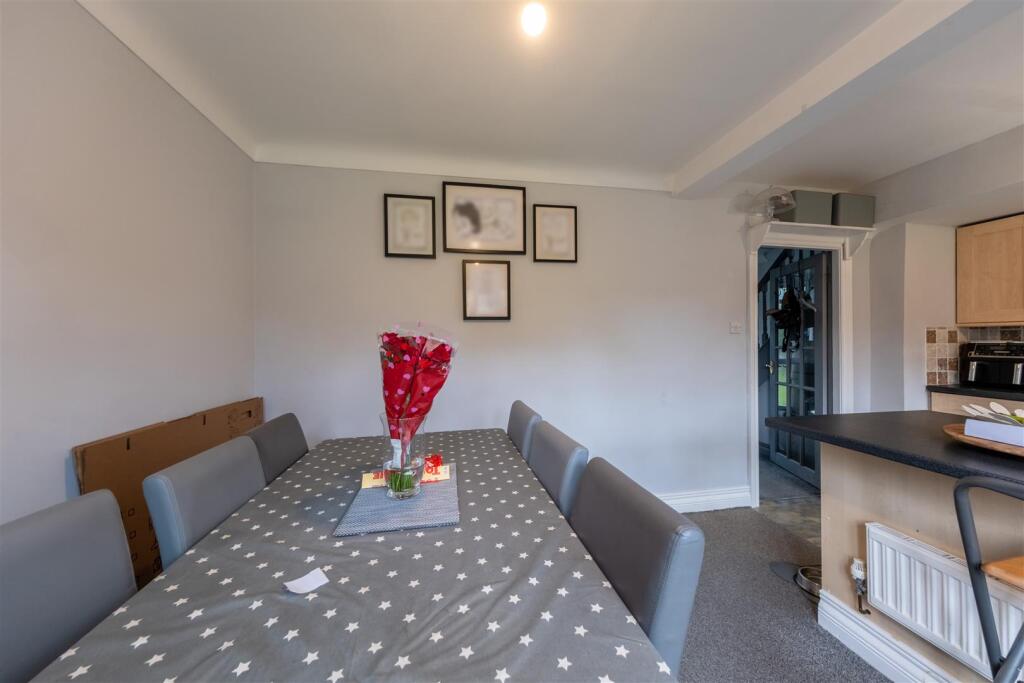 24 St Georges Crescent-005.jpg