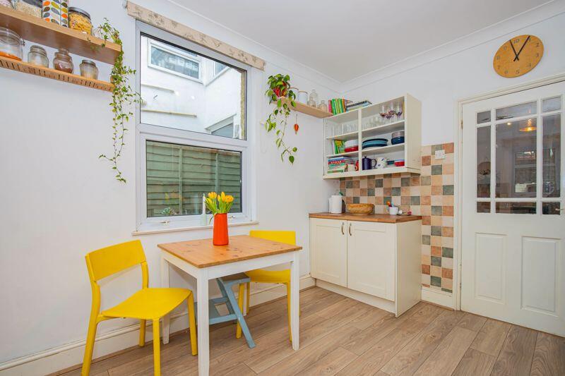 Kitchen / Breakfast Room