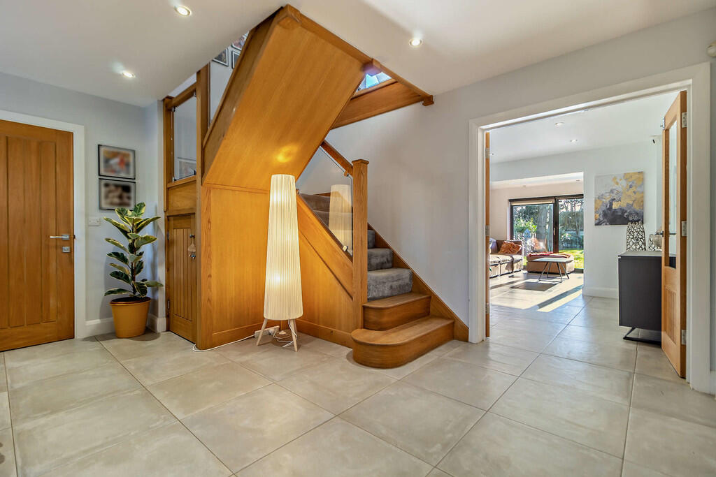 8634681-interior3...