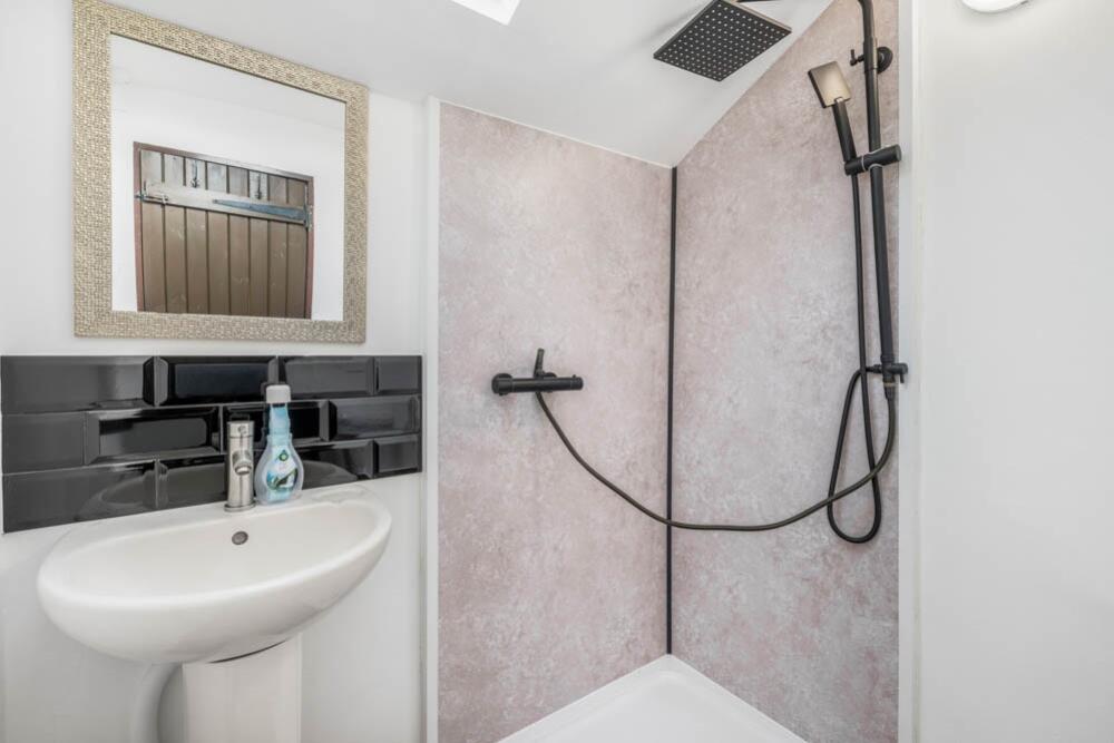 85 High Street (Holbeach)-31