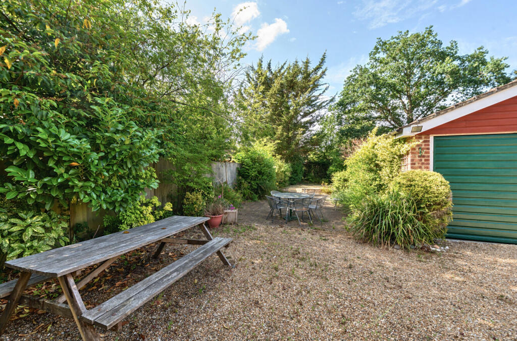 1314901-8-685c202...