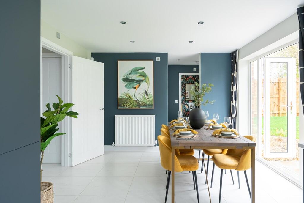 A sociable open plan space to cook and dine