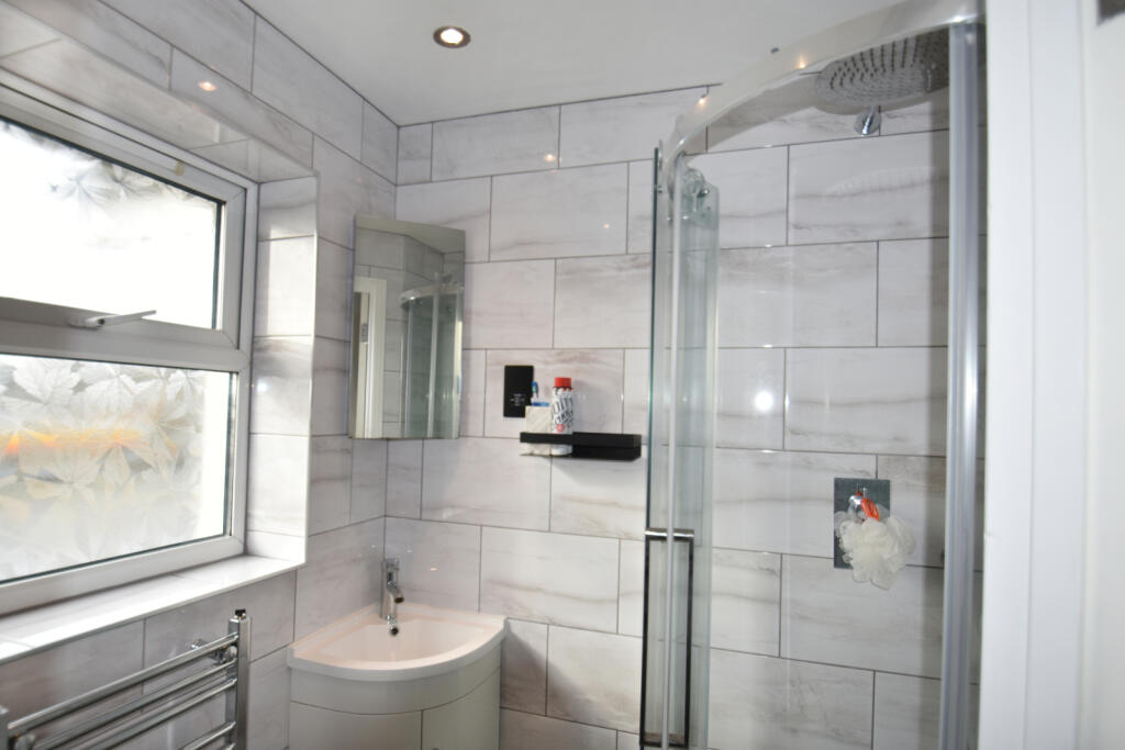 Ensuite Shower Room