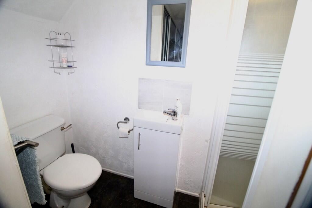 BAA293D5-87AD-453...