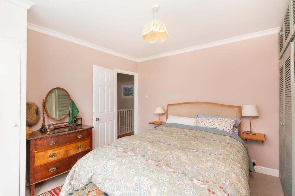 0C5RSG - Bedroom B.jpg