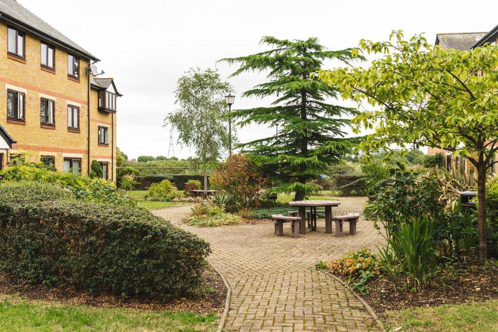 190 Riverside-20.jpg