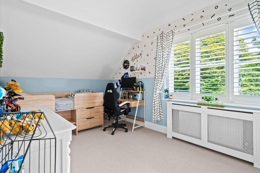 35-web-or-mls-CORNERCROFT  FINSHED EDITS-22.JPG