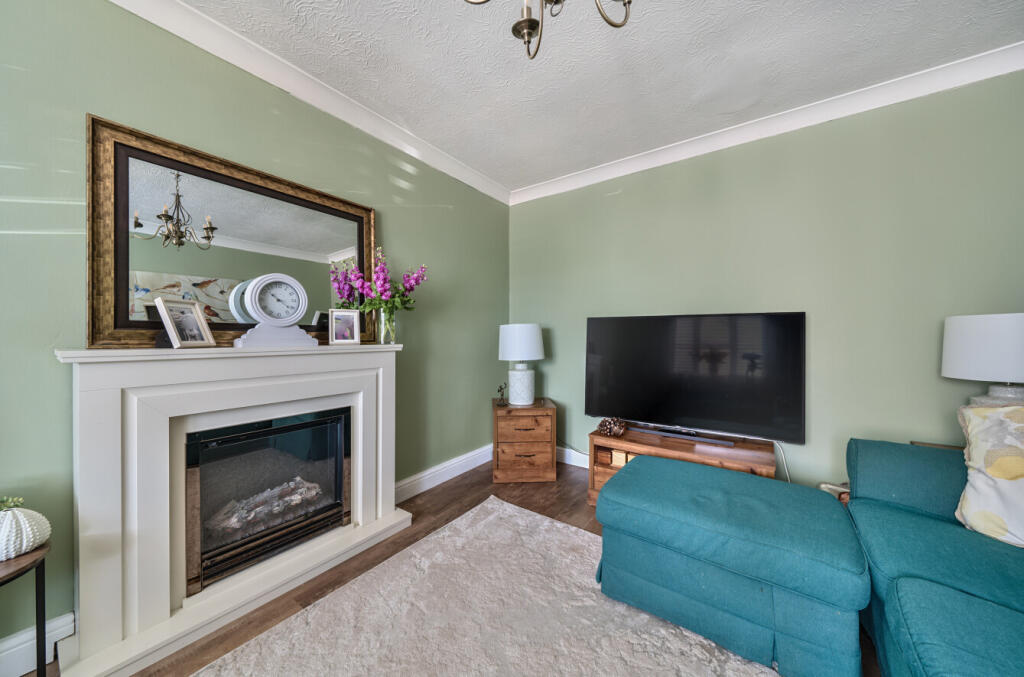 1313884-6-68625b0...