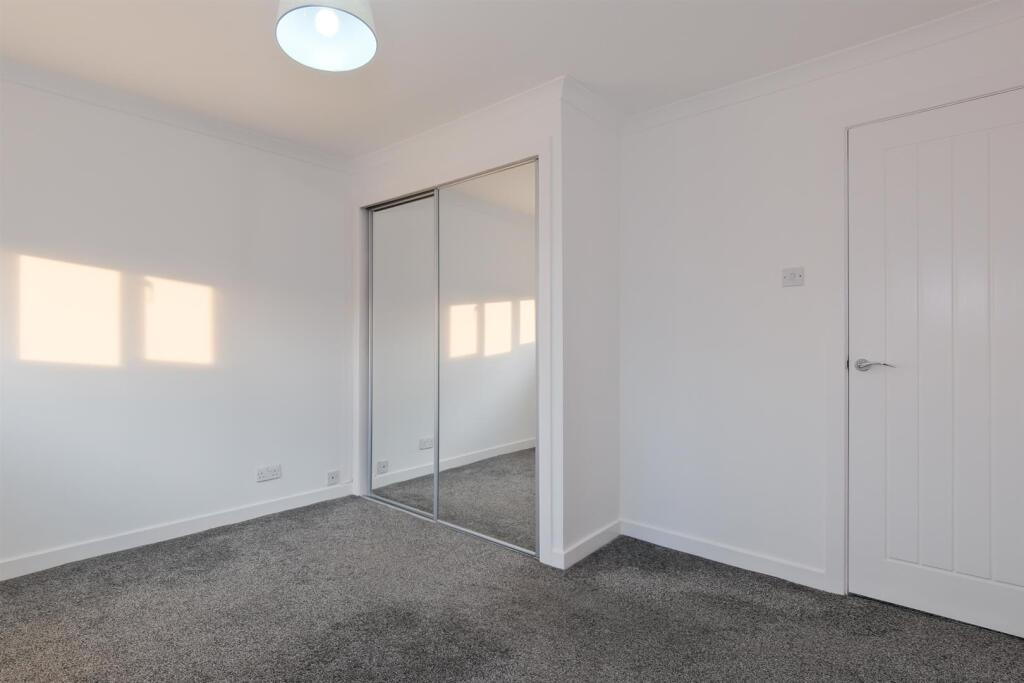 030-88 Currieside Avenue , Shotts , ML7 5RN.jpg