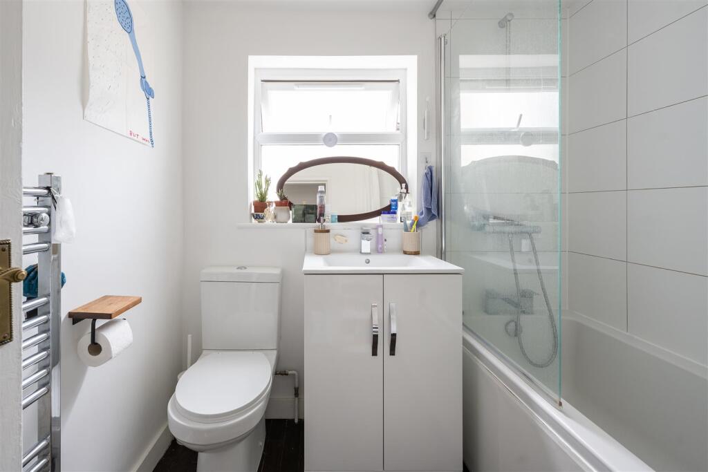 Bathroom-2.jpg