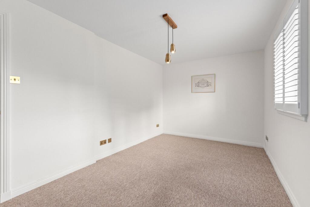 Master Bedroom with En-suite