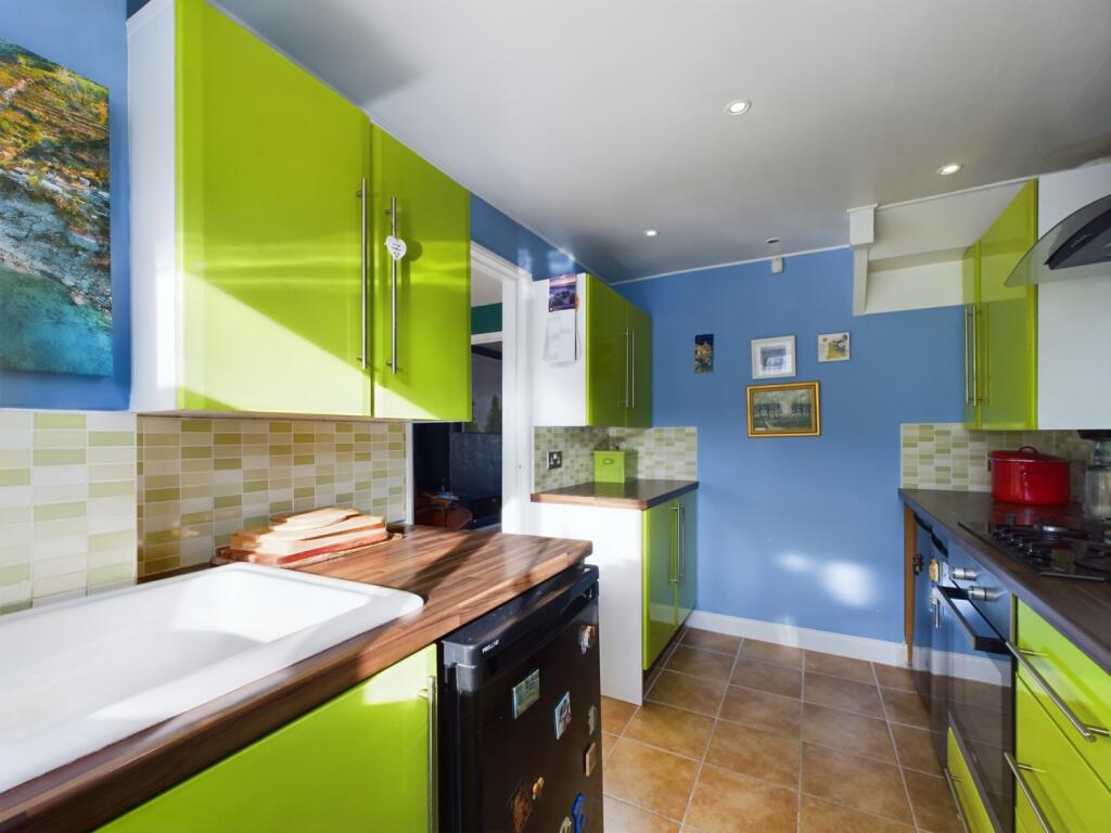 CAM02386G0-PR0113-STILL050