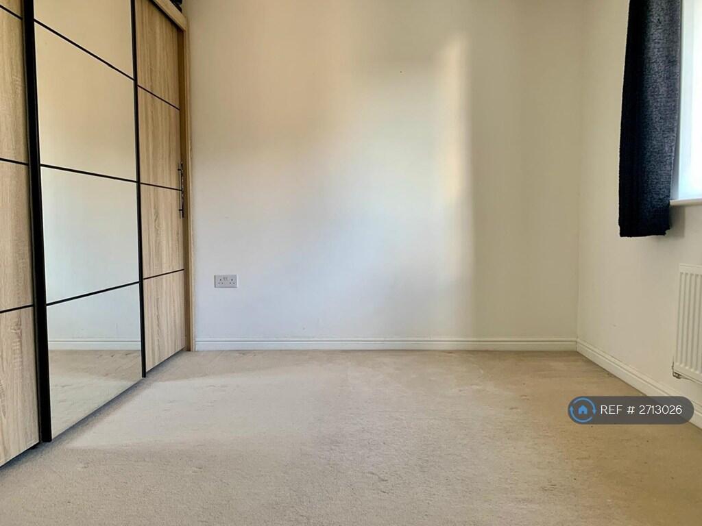 Second Bedroom With Inbuilt Ward Robe 