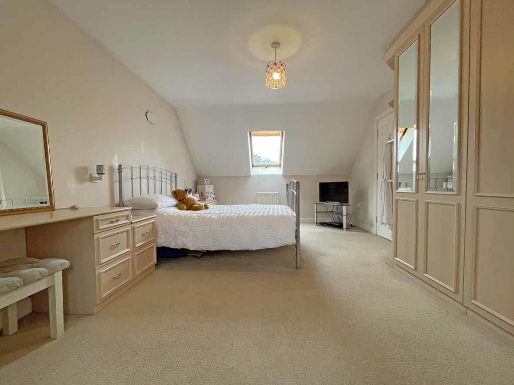 Temeraire Road 2 - Bed 4.......jpg