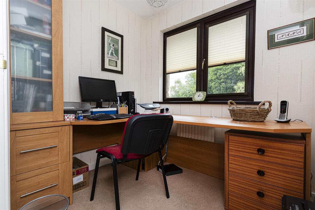 Bramleys Estate Agents - Woodsome Park - Fenay Bri