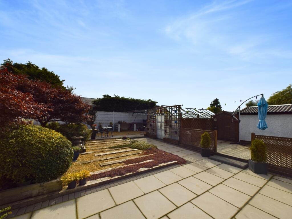 CAM02386G0-PR0089-STILL031