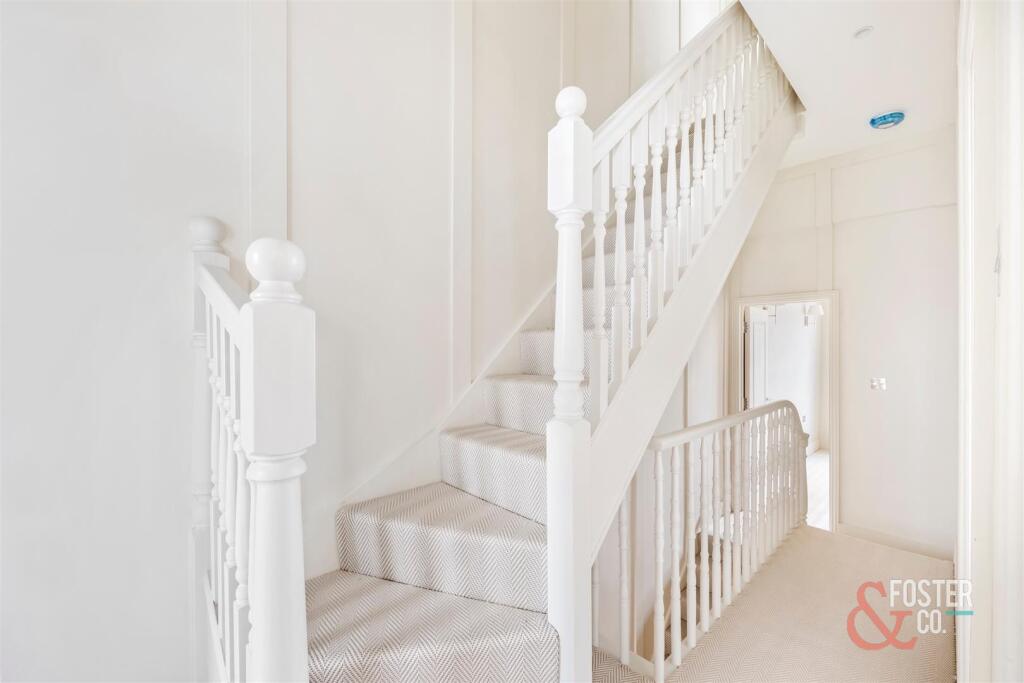 Stirling Place, 13-008.JPG